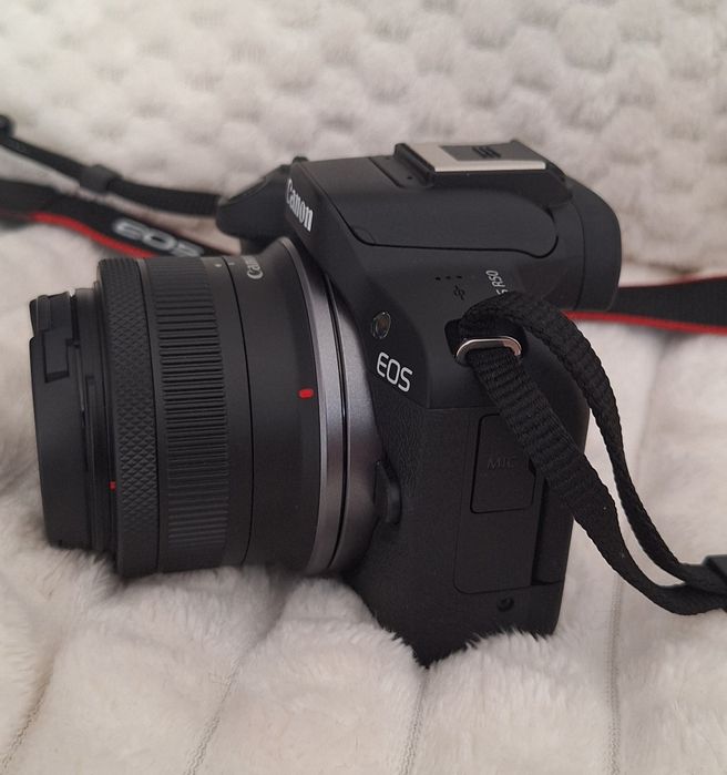 Aparat fotograficzny Canon EOS R50