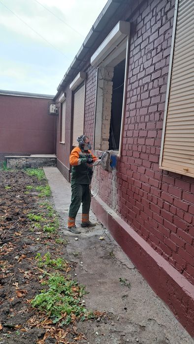 Алмазная резка бетона, перепланировка квартир, демонтажные работы