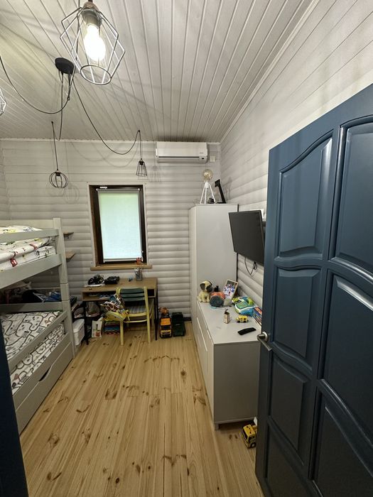 Будинок, с.Лука, поруч Білогородка, Бобриця, Музиці