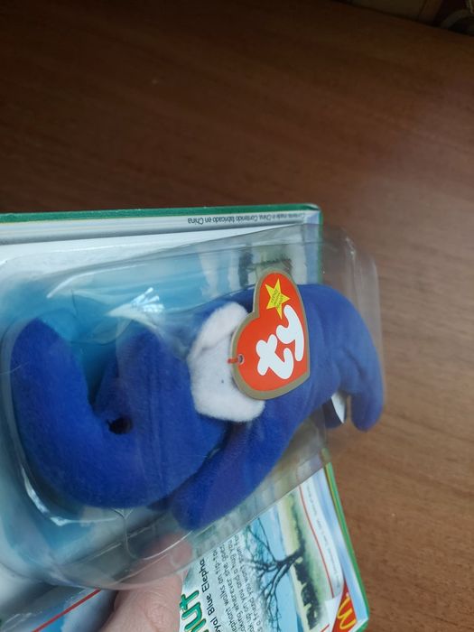 Ексклюзивна іграшка Legends Ty Peanut the Royal Blue Elephant 1995