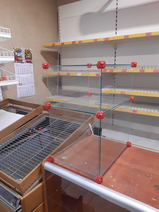 meble regały sklepowe wyposażenie sklepu