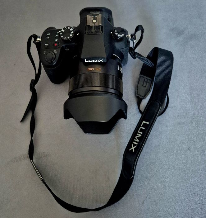 Panasonic Lumix DMC-FZ1000
