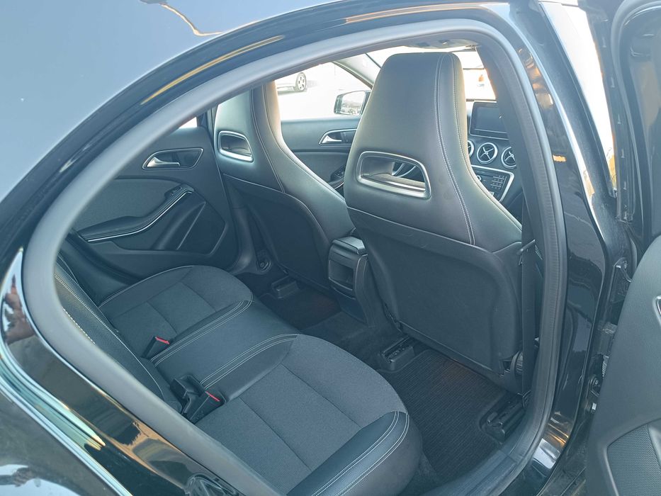 Mercedes-Benz A 180d Style 11-2017- Nacional