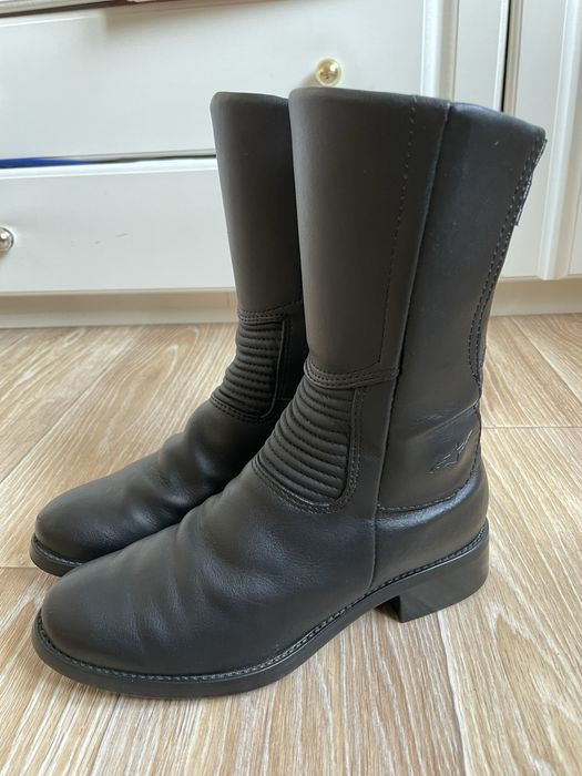 Alpinestars Vika. Дуже гарні жіночі мотоботи, унікальні, в стані нових