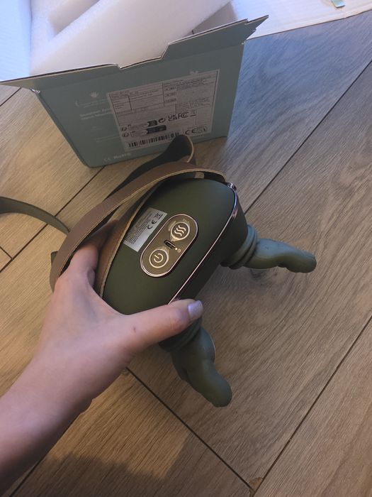 Bioniczny masażer szyji i karku elektryczny