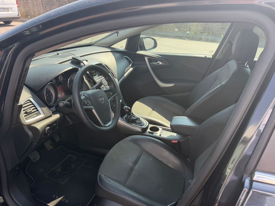 Opel Astra  J  2012/10
