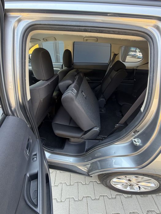 Mitsubishi Outlander*7 osób*Automat 4WD*Bezwypadek