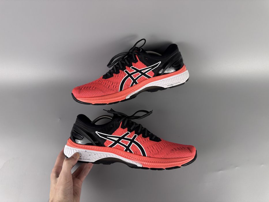Розмір 45 28.5 см Чоловічі бігові кросівки Asics GEL-KAYANO 27