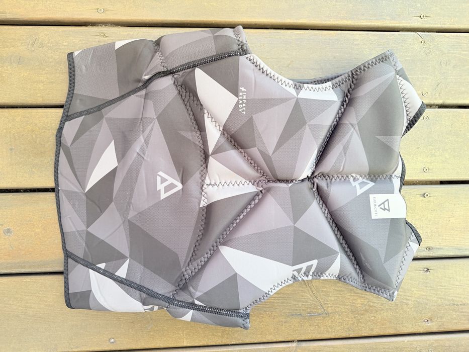Brunotti Neo Kite Impact Vest Titanium M colete