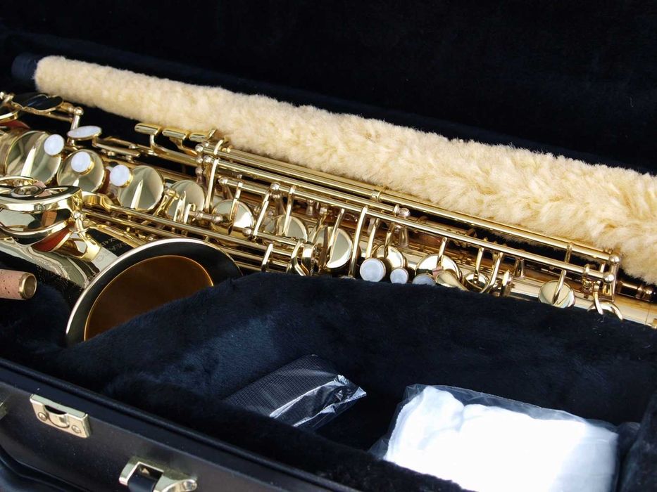 Saxofone Alto Yamato em Mi Bemol