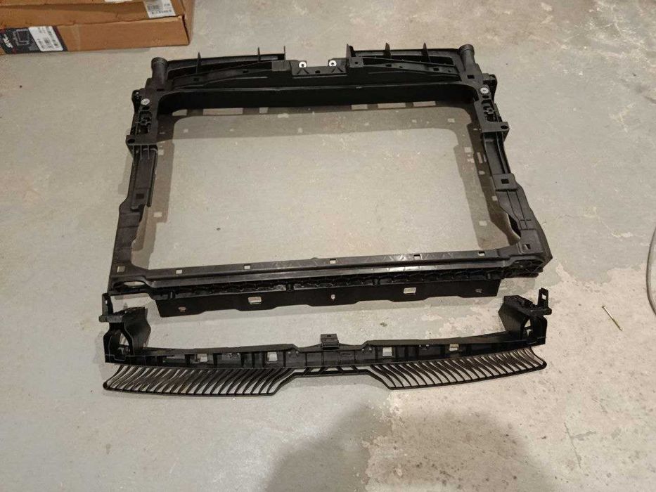 VW Volkswagen Tiguan 2 Allspace 16-21 Передня Решітка Радіатора