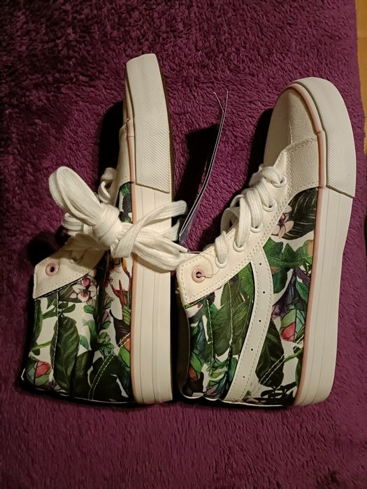 Nietuzinkowe trampki