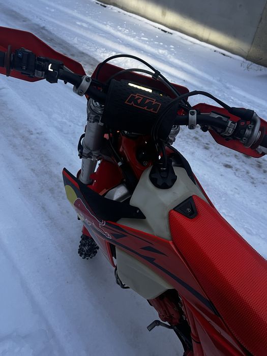 KTM 2025 EXC 300 Champion Edition