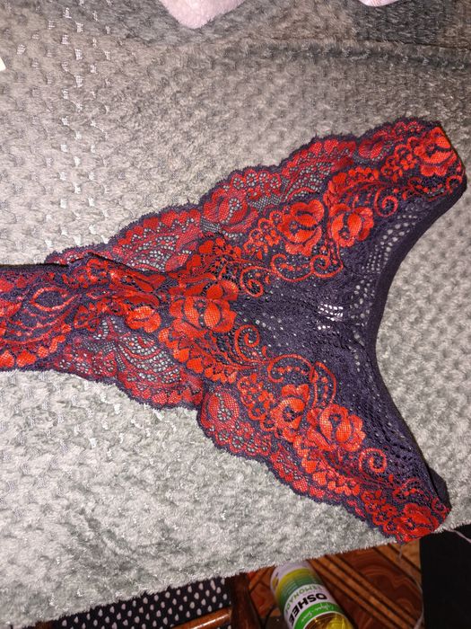 Dwie pary majtek plus szlafrok