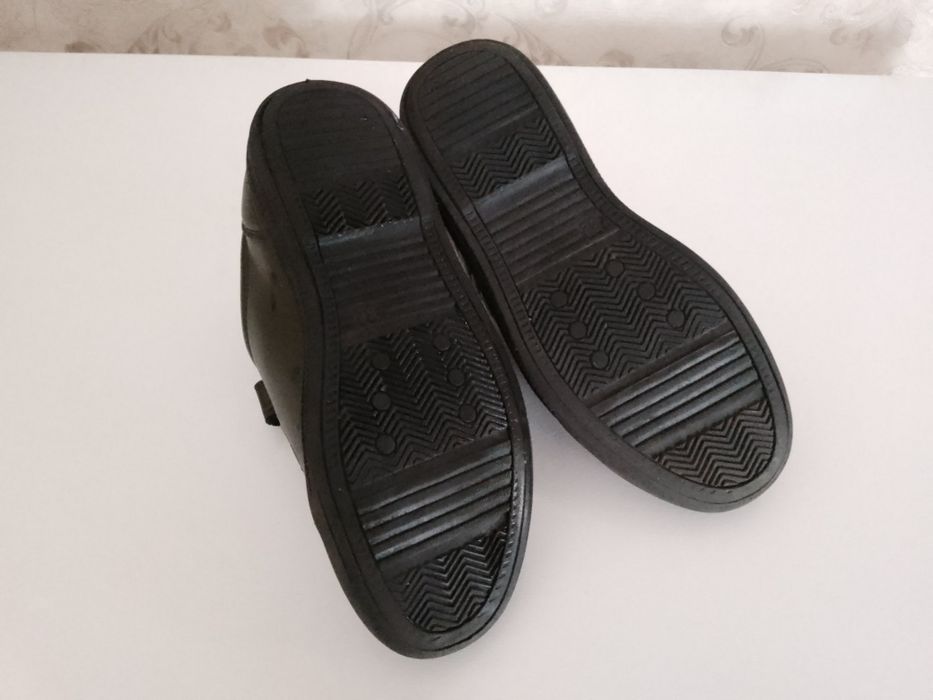 Туфлі шкіряні для хлопчика 32 р