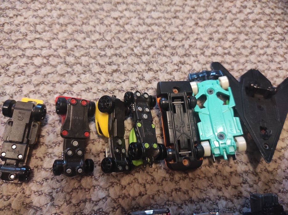 Машинки Hot Wheels и другие + дорога