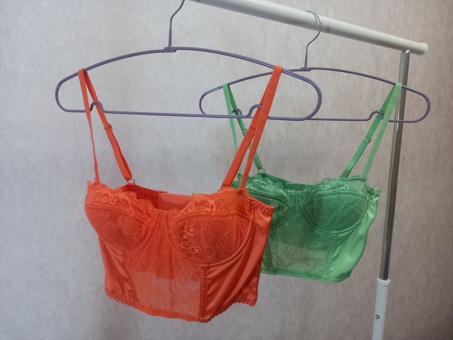 Бюстгальтер розмір S, ціна за обидва