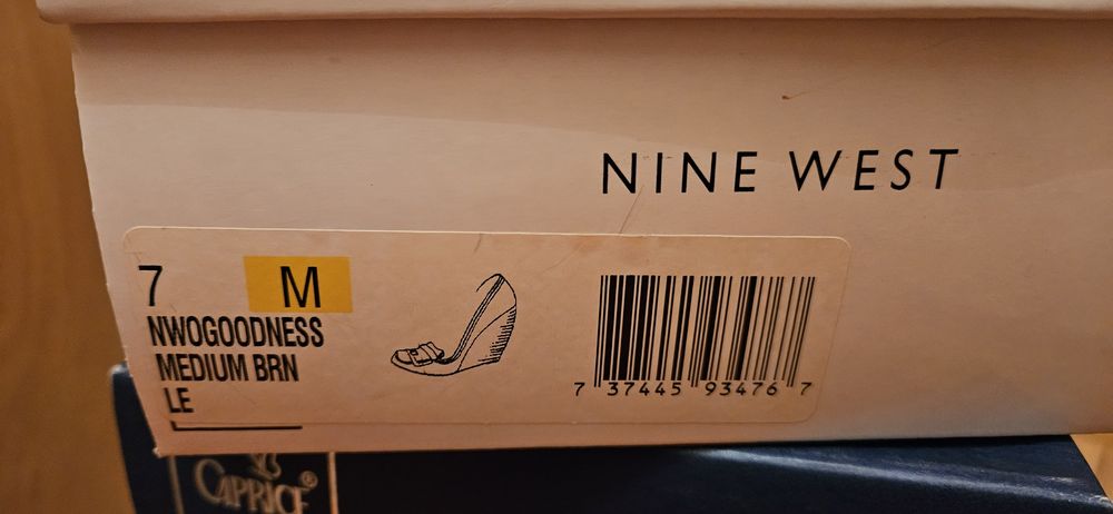 Nine West skórzane czółenka na koturnie r.37 brąz