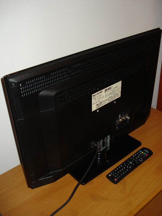 SHARP LC-24LE510E TV 24" LED (60cm przekątna) uszkodzony.