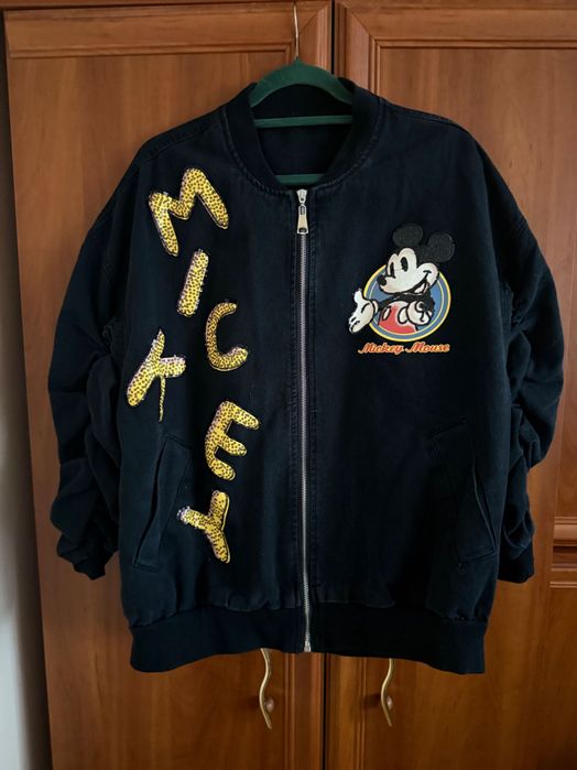 Czarna bomberka oversize z cekinami