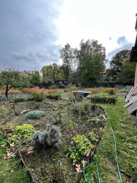 Продається частина будинку по вул. Народного Руху, з ділянкою. LD