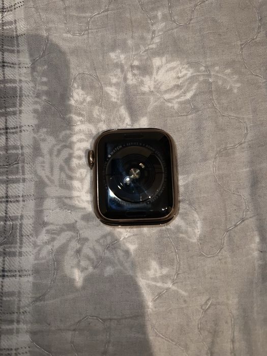 Apple Watch Series 4 40 mm – Gold Stainless Steel