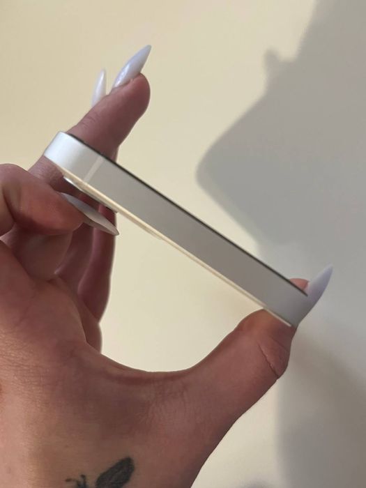 Продам Iphone 12/64 Neverlock