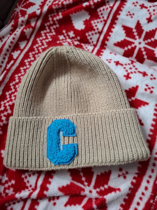 Czapka mega sztos beżowa C