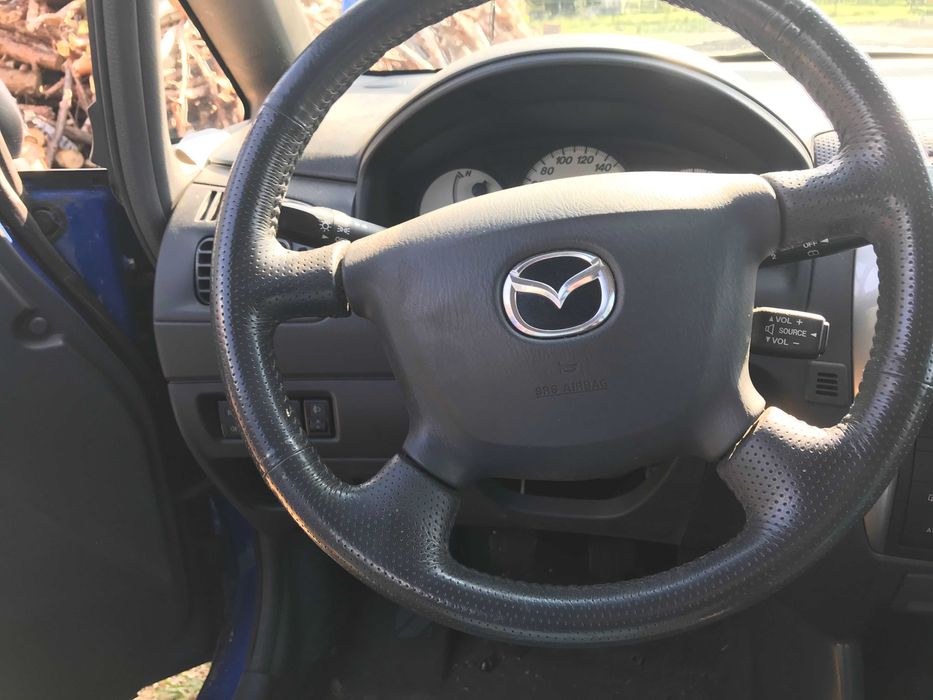 Mazda Premasy 1.8 бензин  капот з Німеччини