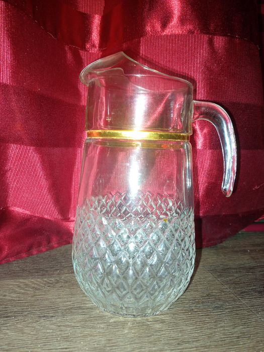 Продам    Графин