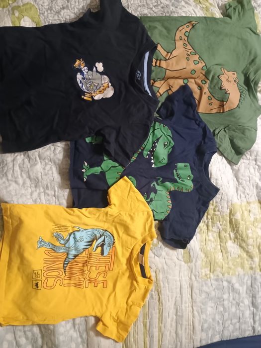 Футболки бавовняні на 3-4 роки