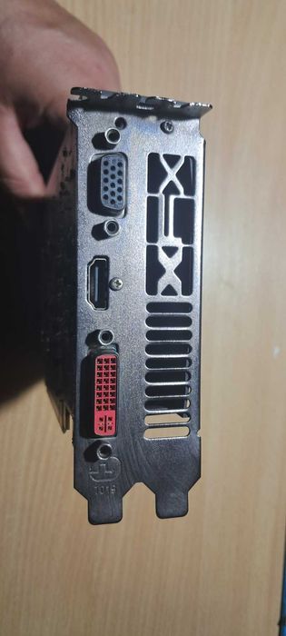 Видеокарта б/у XFX Radeon R7-260X-zk 1GB GDDR5 128-bit