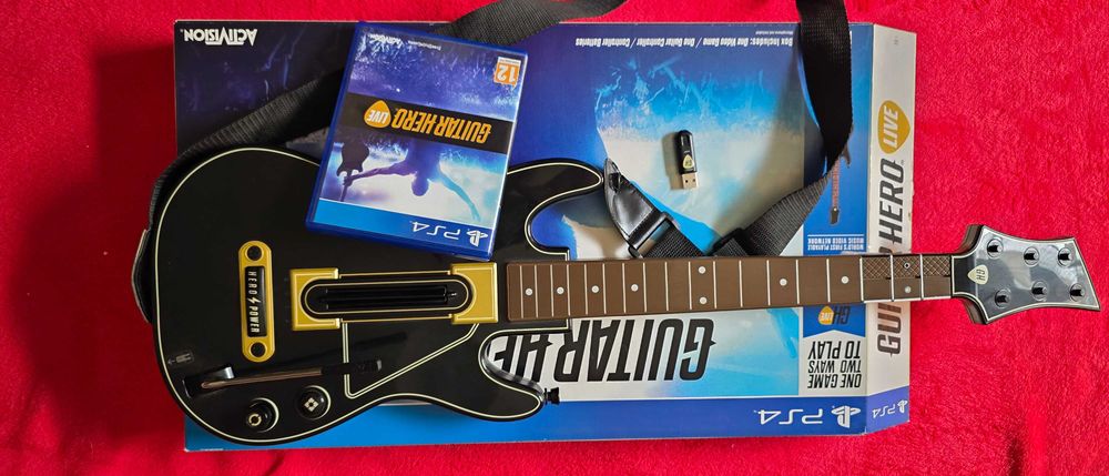 Guitar Hero Live – PS4 | Pack Completo com Guitarra São Victor