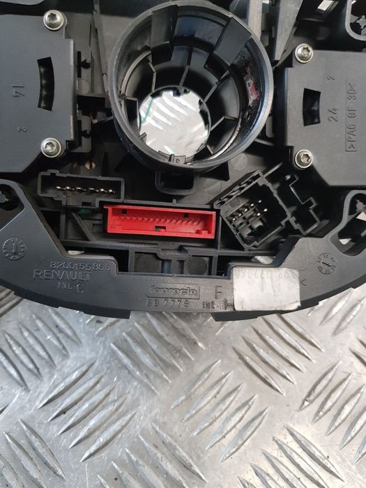 Przełącznik Zespolony 8200155865 Renault Megane Ii 04R-