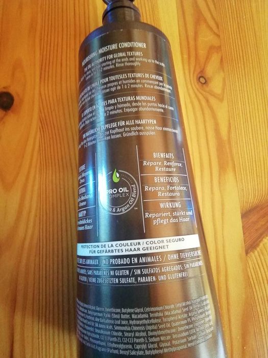 Odżywka do włosów suchych, zniszczonych Macadamia Professional TH
