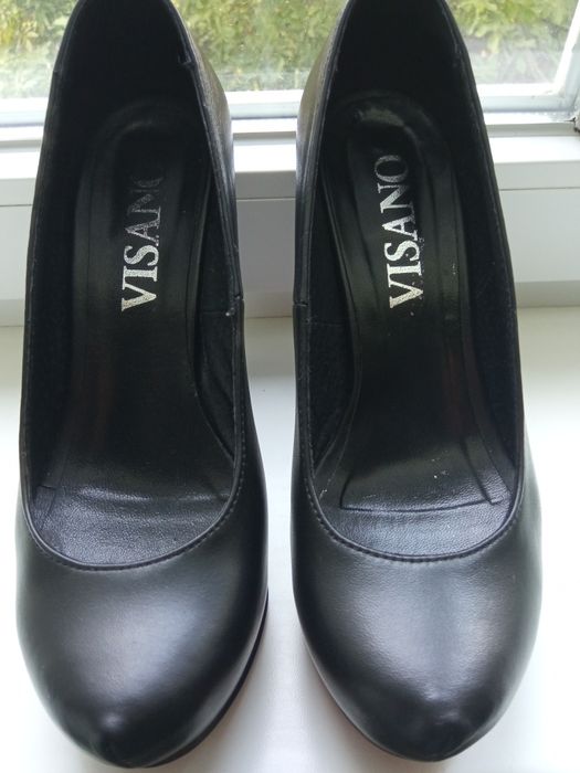 Кожаные лабутены 250 грн.