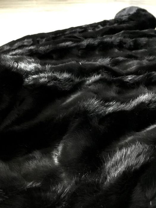 гарна норкова шуба