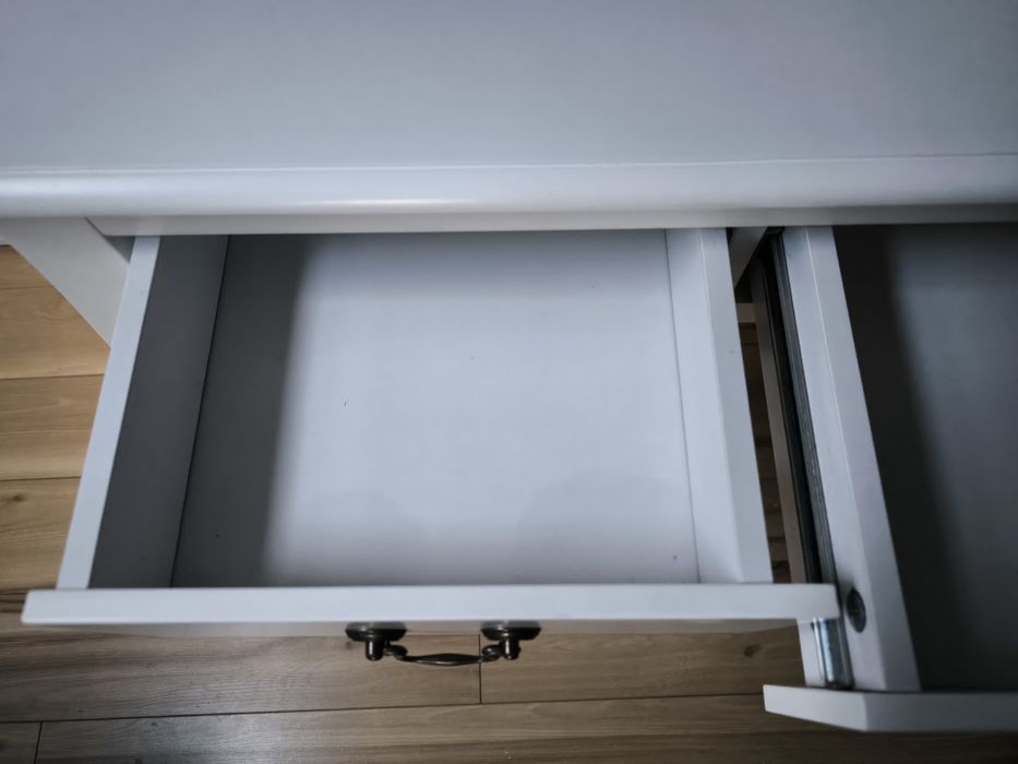 Toaletka biała Agata