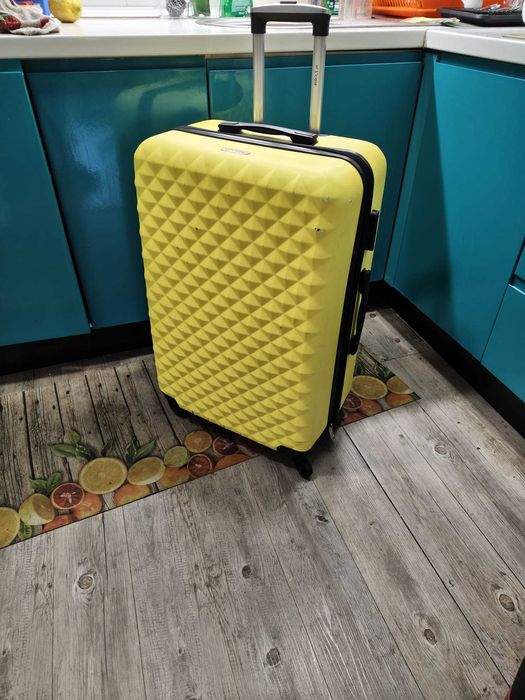 Mala Rigida 23kgs LCase apenas 30euros