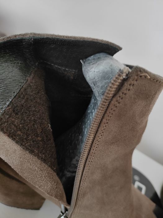 Botki ze skóry naturalnej zamszowej Karino