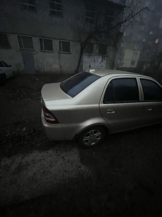 Продам джилли ск-2 2013 года + Passat b6 бляха