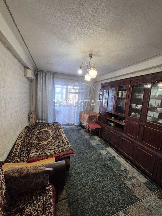 Продам 3к квартиру Березняки Миколайчука 13 поряд Русановка Набережна каналу