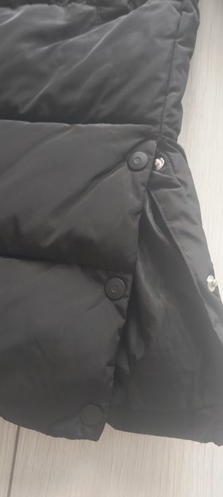 Продам курточку на дівчинку.