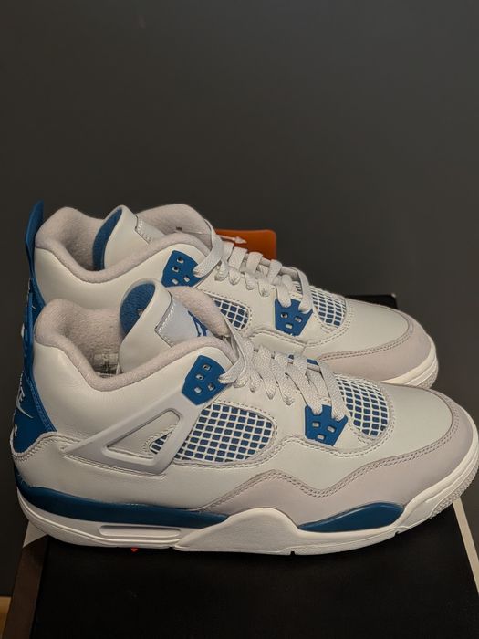 Nike Air Jordan 4 Military Blue