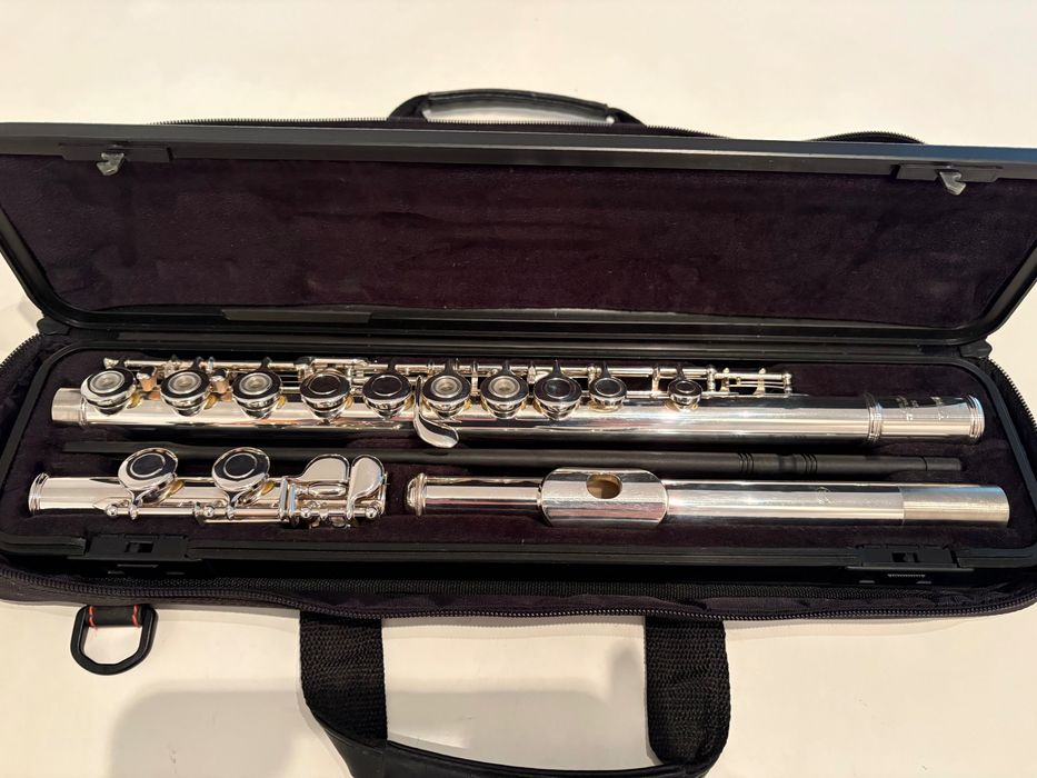 Flauta Transversal Yamaha YFL 281