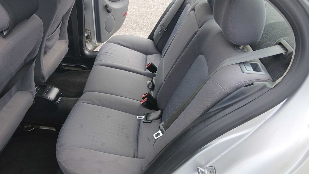 Seat Toledo 1.6 4P 185000KM T.extras Bom Preço