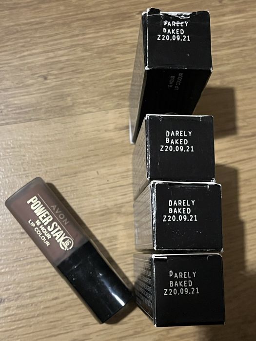 Avon Szminka Power Stay Darely Baked, zestaw 4 sztuk
