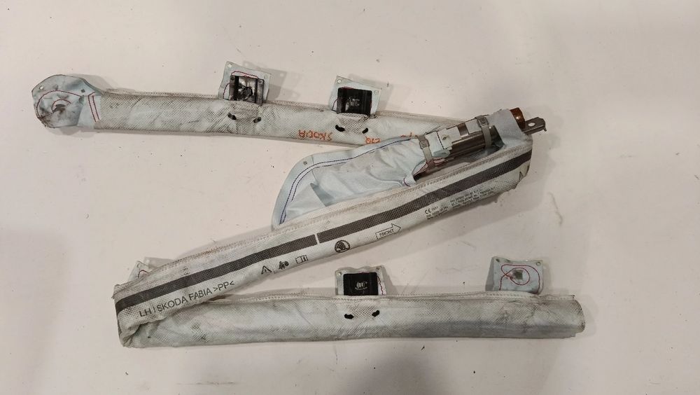 Airbag cortina esquerdo SKODA Fabia III Hatchback (NJ3)