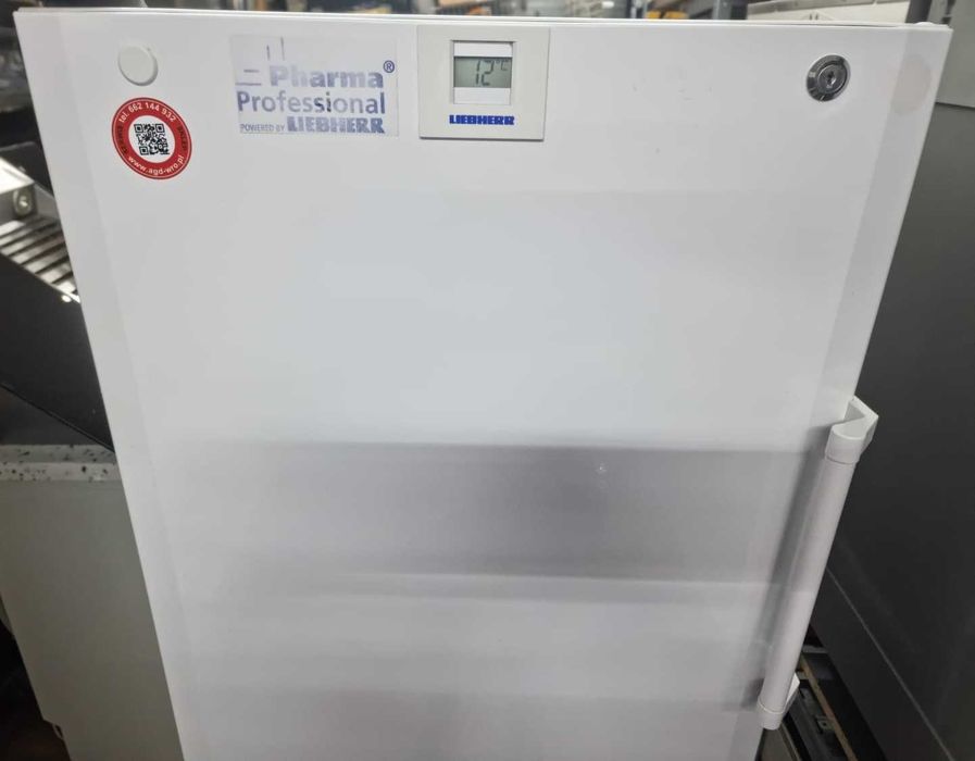 Szafa, chłodziarka farmaceutyczna, laboratoryjna szafowa Liebherr