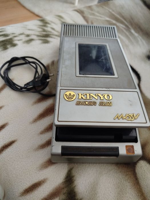 Rebobinador de cassetes VHS